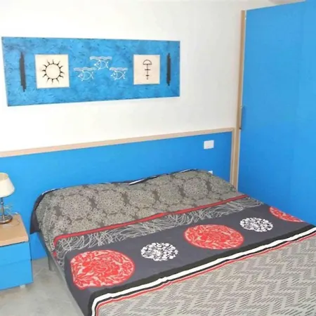 Cozy Flat 80m From The